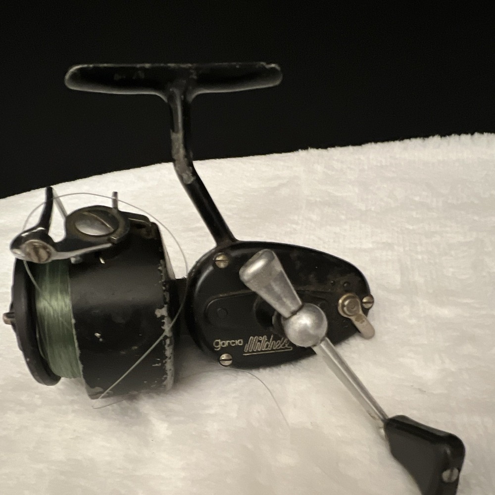 Garcia Mitchell 300 Vintage Spinning Fishing Reel for Freshwater Fishing 1968-76